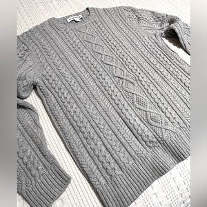 Sweater - GRAY Amazon Essentials - LARGE